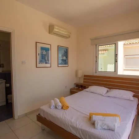 Sea Holly Front Line Protaras