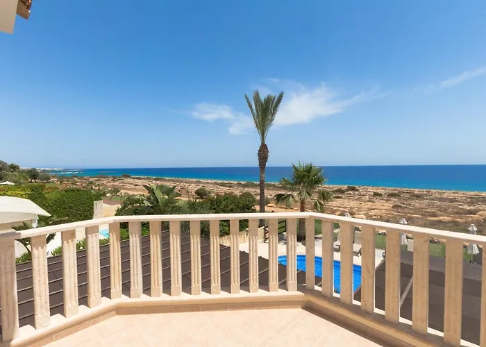 Sea Holly Front Line * Protaras