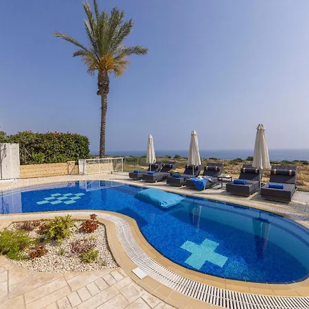 Sea Holly Front Line Protaras