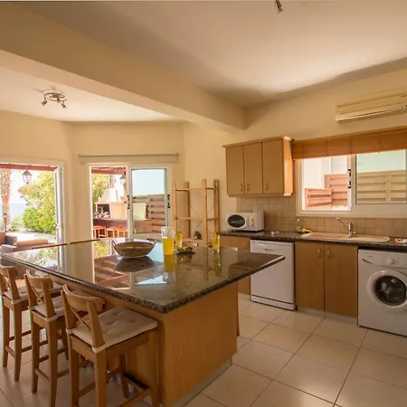 Sea Holly Front Line 別荘 *