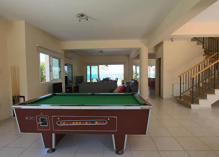 Sea Holly Front Line * بروتاراس