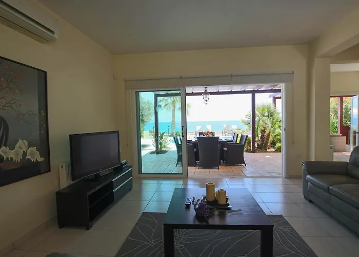 بيت للعطل Sea Holly Front Line بروتاراس