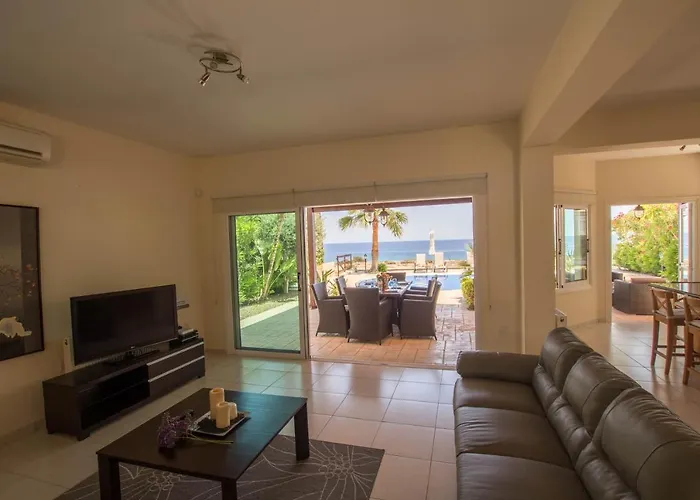 Sea Holly Front Line بيت للعطل