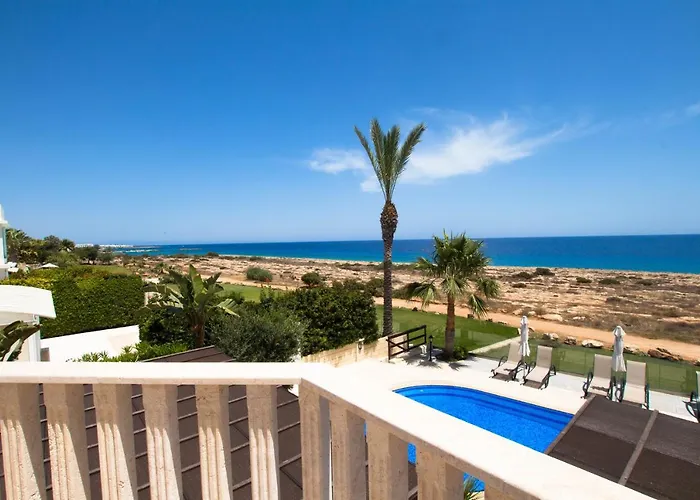 Sea Holly Front Line بيت للعطل *