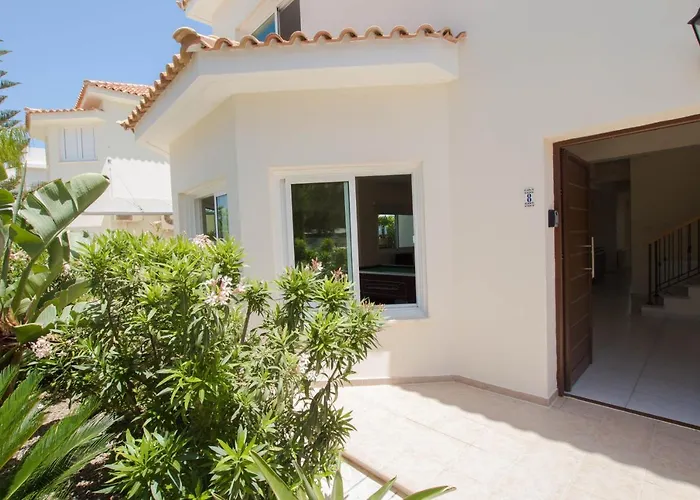 Sea Holly Front Line بروتاراس