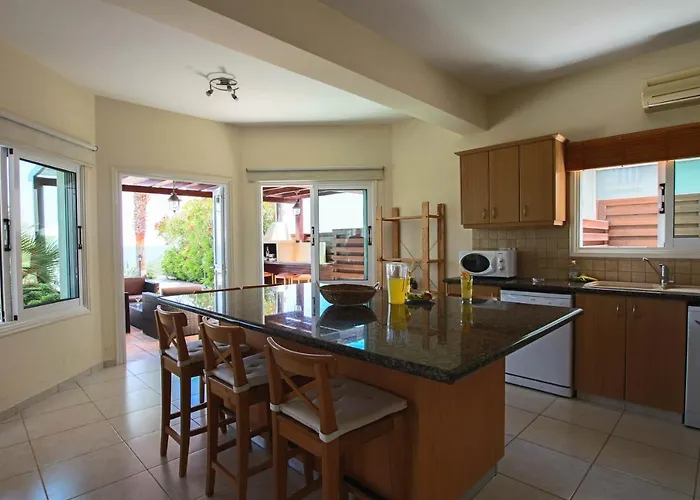 Sea Holly Front Line بروتاراس