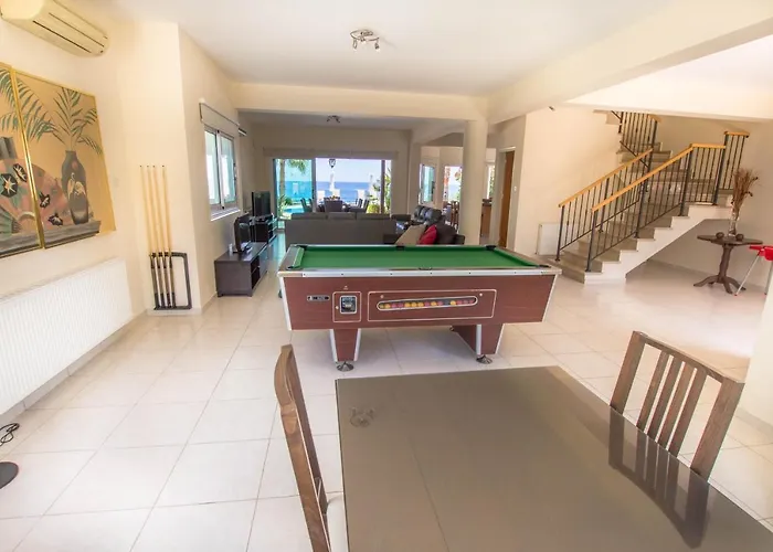 Sea Holly Front Line * بروتاراس