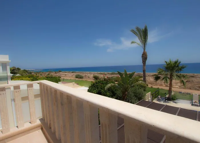 Sea Holly Front Line بيت للعطل بروتاراس