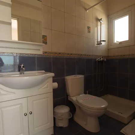 Sea Holly Front Line Tatil Evi Protaras