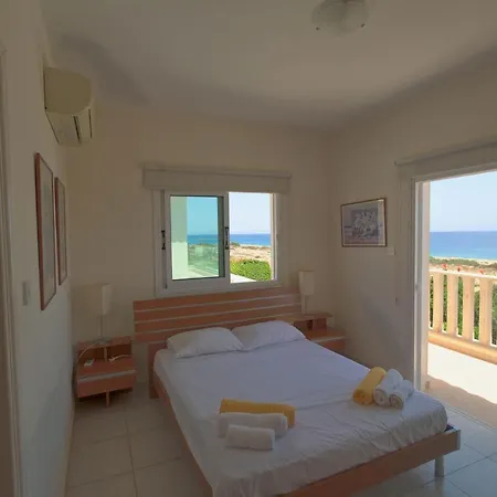 Sea Holly Front Line Tatil Evi