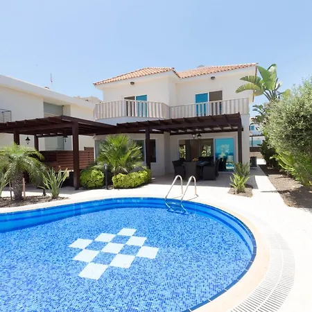 Sea Holly Front Line Tatil Evi